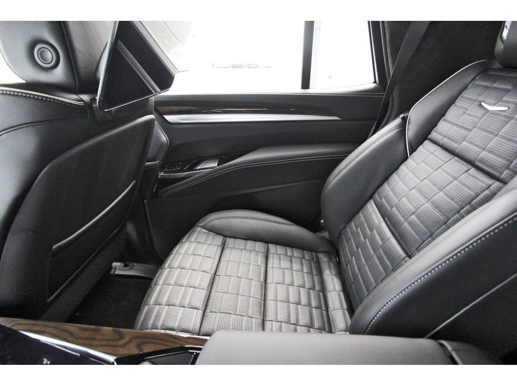 New 2026 Cadillac Escalade Platinum Sport AWD/4WD image 12