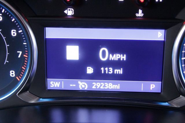 Used 2023 Chevrolet Traverse RS image 27