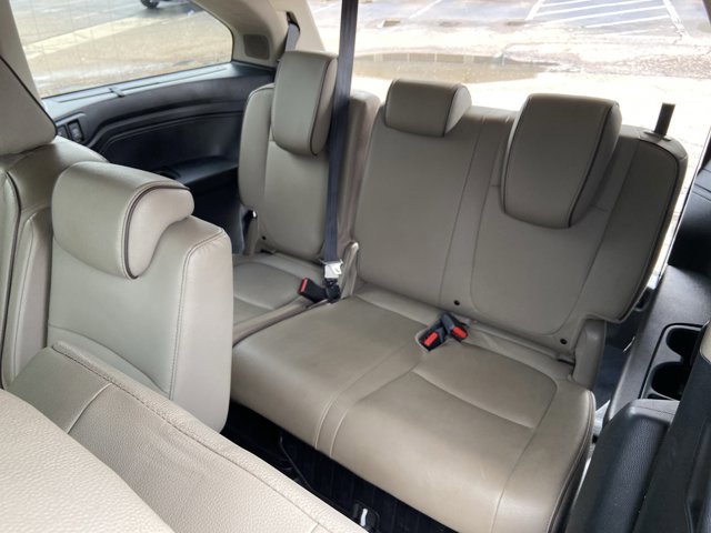 Used 2023 Honda Odyssey Elite image 11