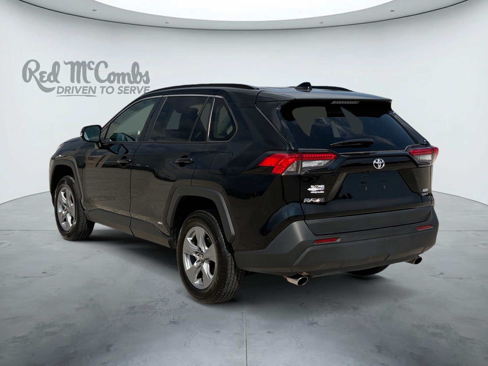 Used 2025 Toyota RAV4 XLE AWD/4WD image 7