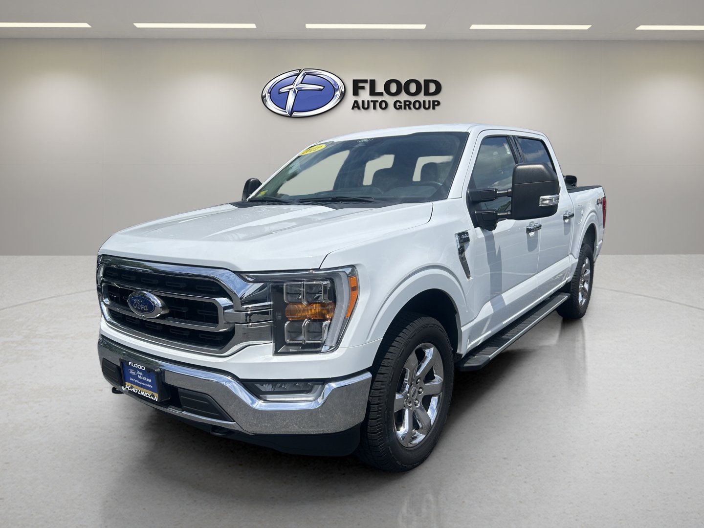 Used 2022 Ford F150 XLT w/ Equipment Group 302A High AWD/4WD image 2