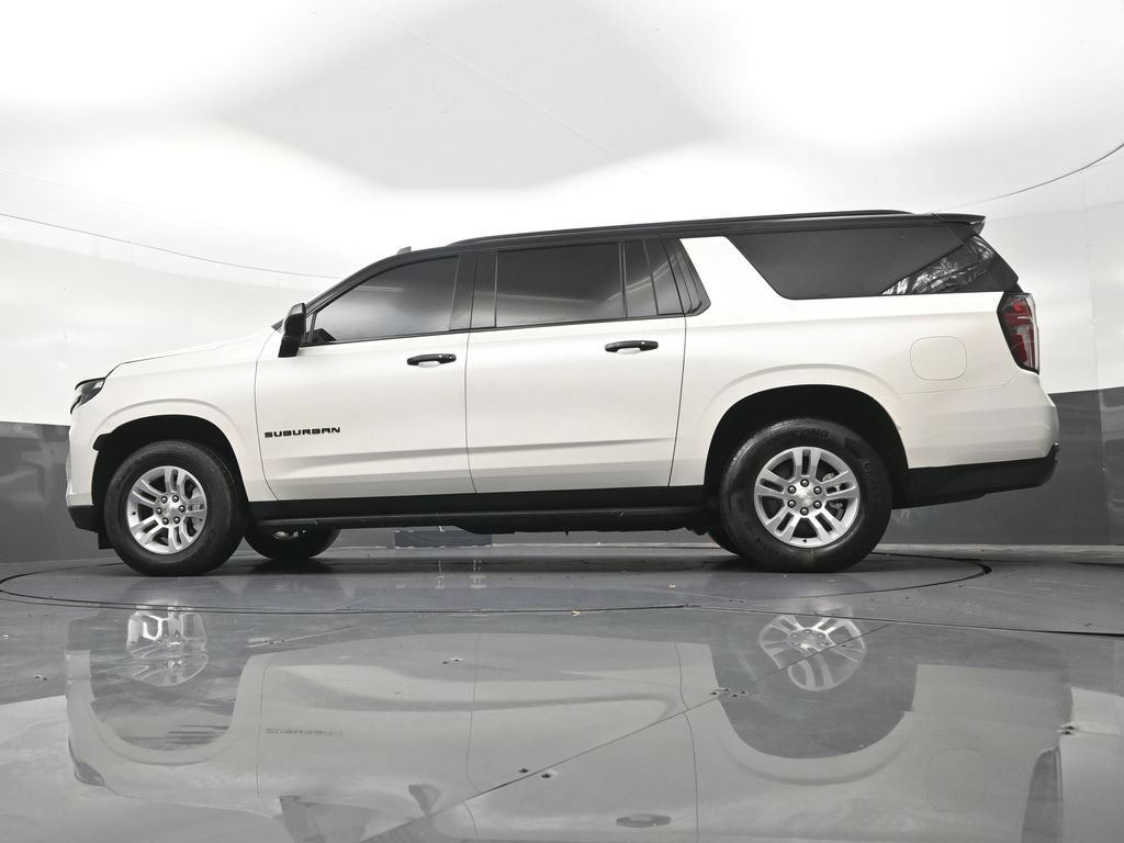 Used 2021 Chevrolet Suburban LS RWD image 25