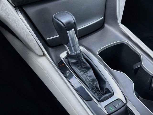 Used 2018 Honda Accord Touring image 27