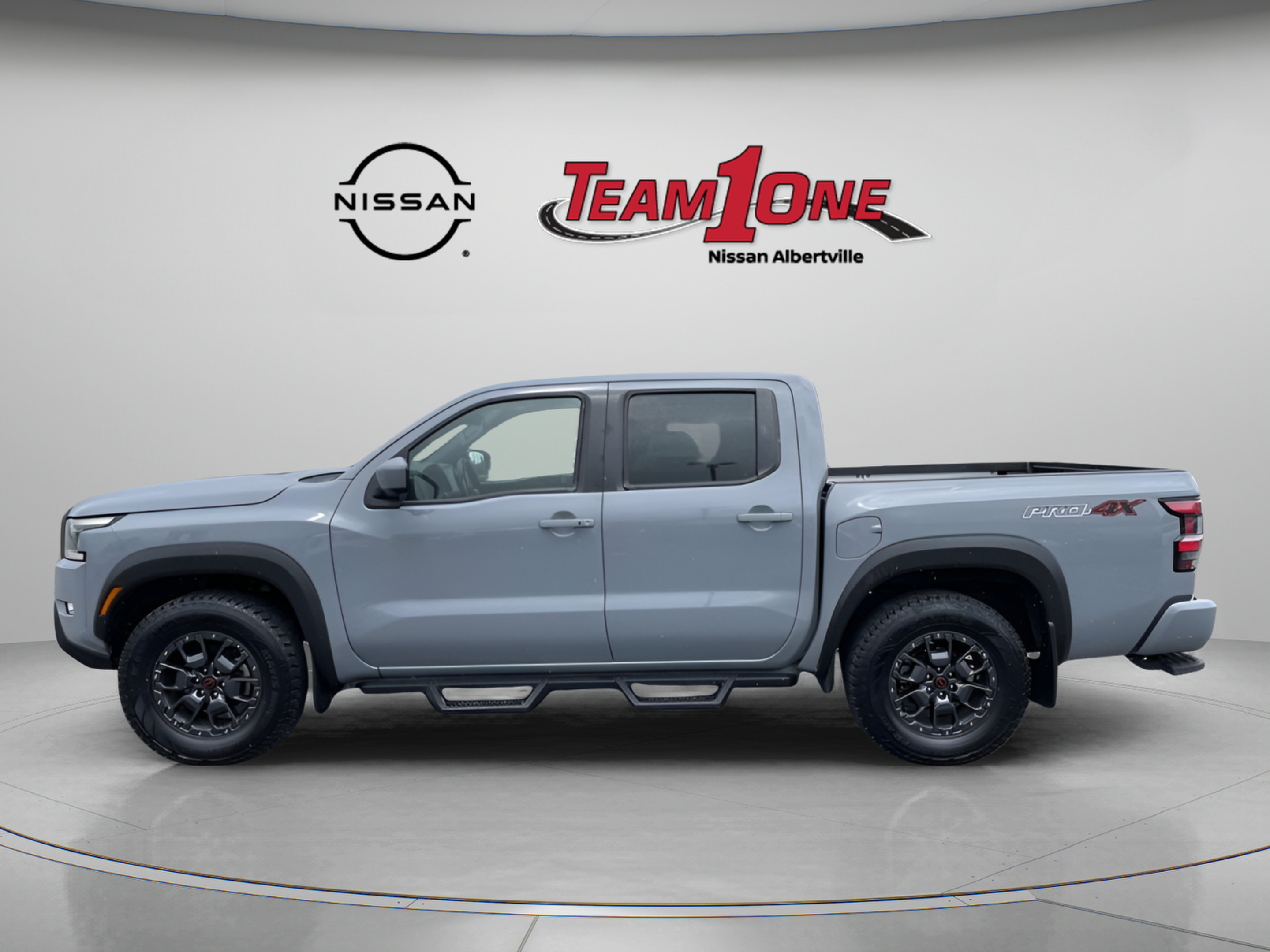 Used 2023 Nissan Frontier PRO-4X w/ Pro-4X Premium Package AWD/4WD image 5