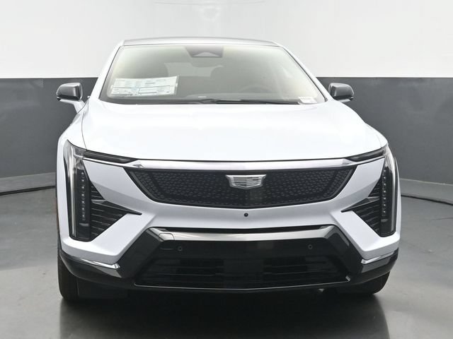 New 2026 Cadillac Optiq Sport 1 w/ LPO, Floor Liner Package AWD/4WD image 8