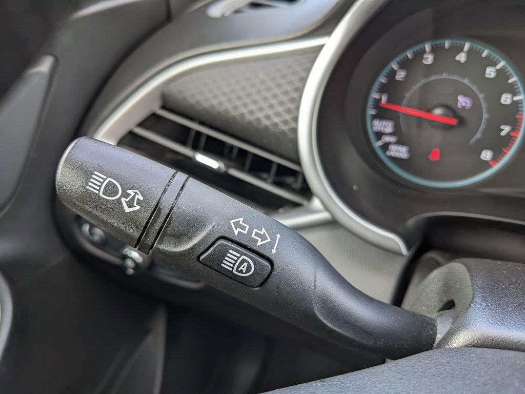 Used 2025 Chevrolet Malibu LT image 48