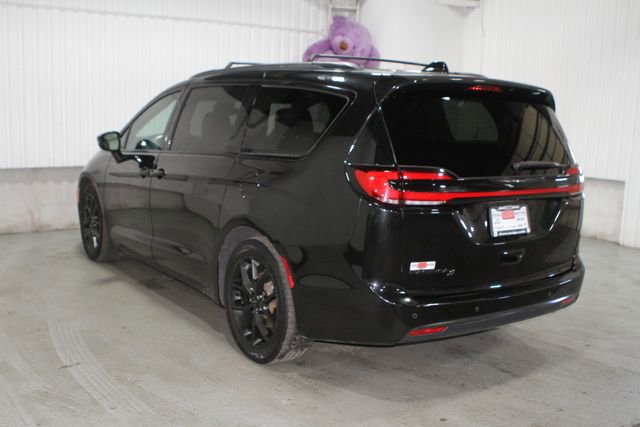 Used 2021 Chrysler Pacifica Touring-L w/ Uconnect Theater Family Group FWD image 27