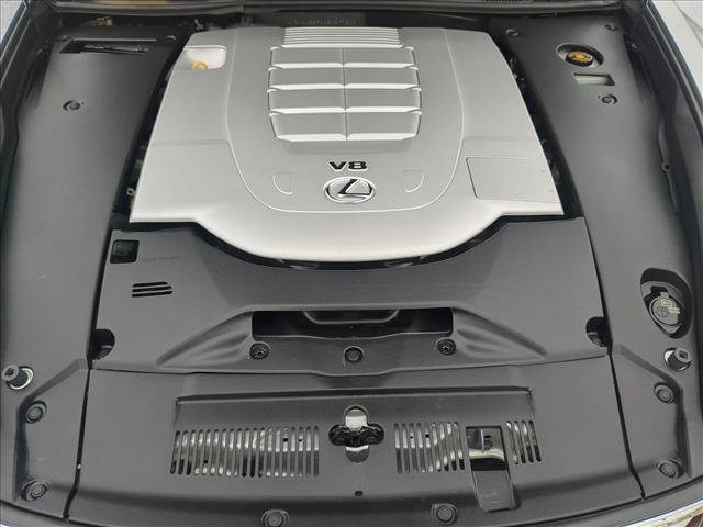 Used 2017 Lexus LS 460 AWD image 25