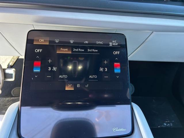 New 2026 Cadillac Vistiq Luxury image 16