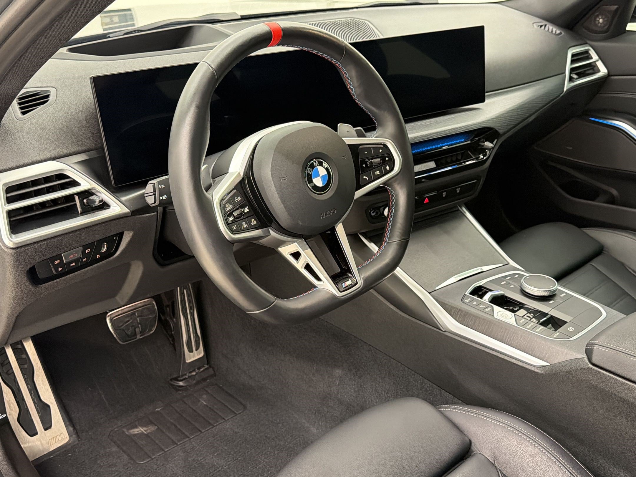 Used 2025 BMW M340i w/ Premium Package RWD image 4