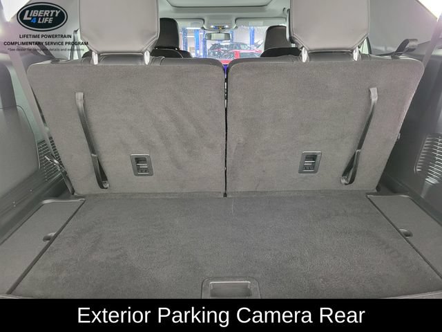 Used 2023 Ford Explorer XLT w/ Equipment Group 202A AWD/4WD image 16
