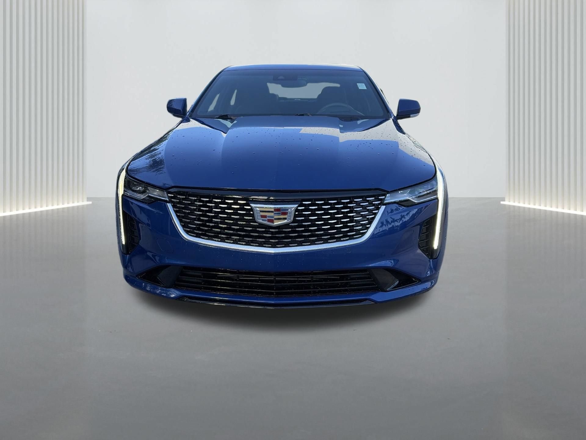 Used 2022 Cadillac CT4 Premium Luxury RWD image 1