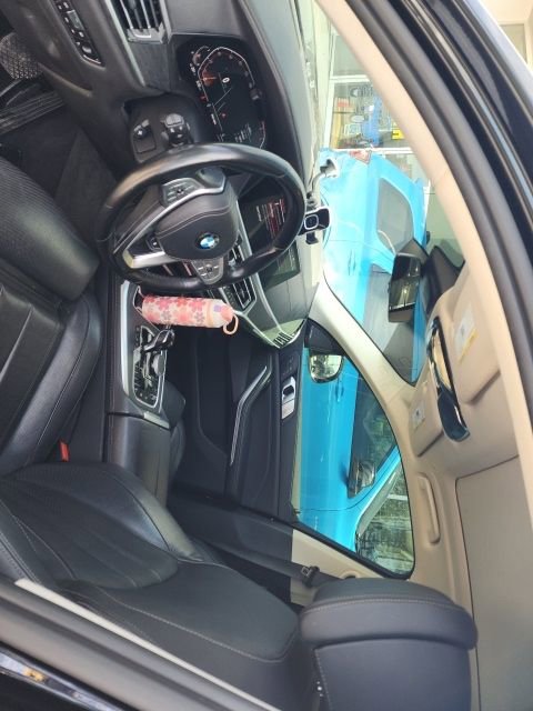 Used 2019 BMW X7 xDrive50i w/ Premium Package image 16