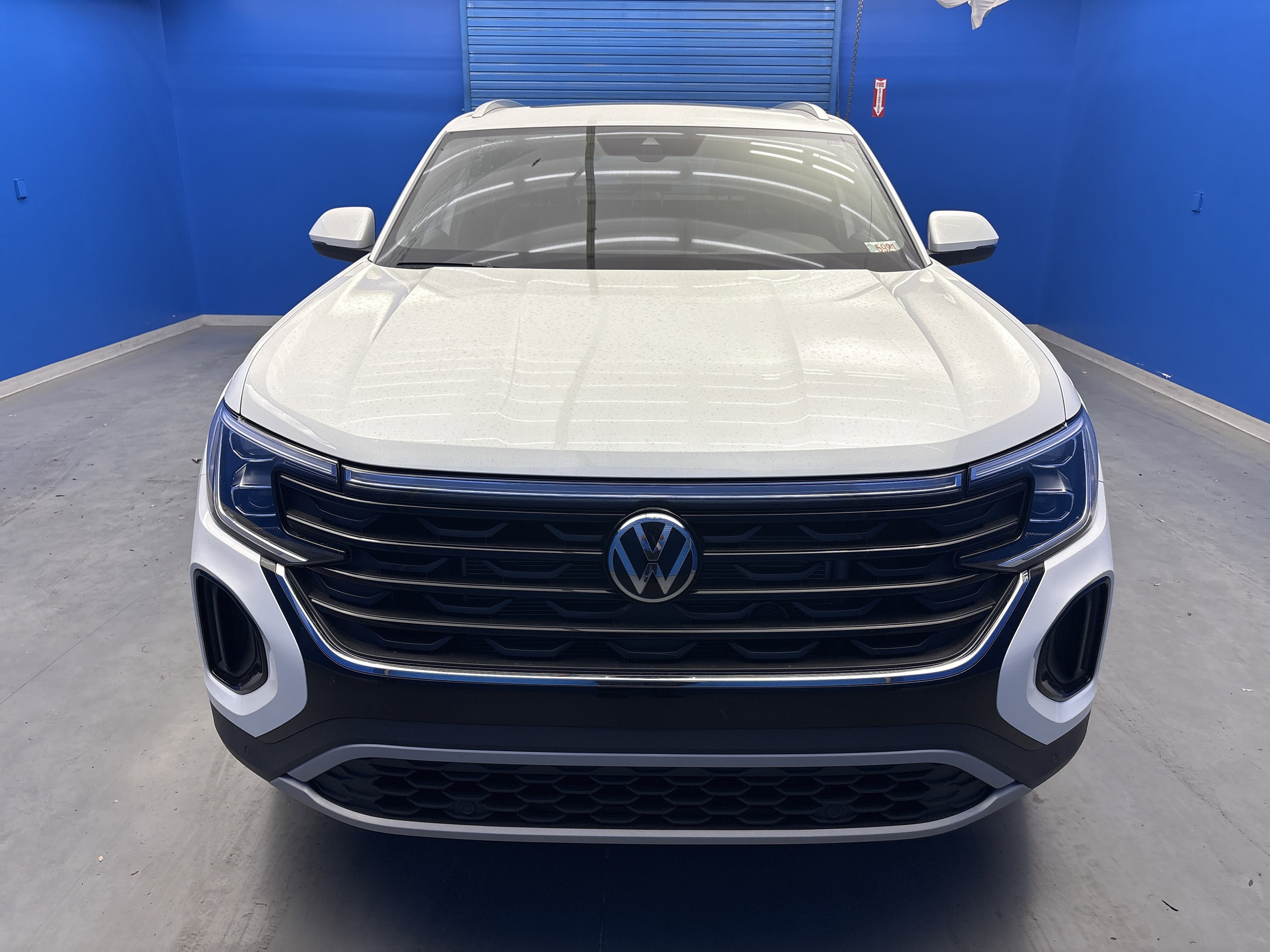 New 2026 Volkswagen Atlas Cross Sport SE image 3