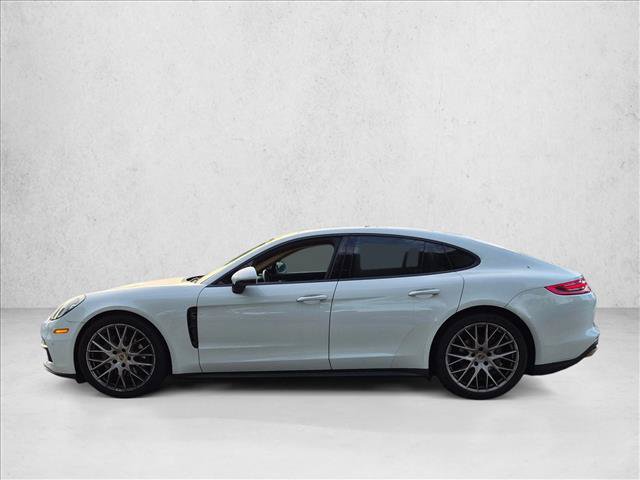 Used 2020 Porsche Panamera RWD image 8