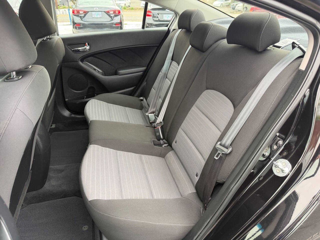 Used 2018 Kia Forte S image 14