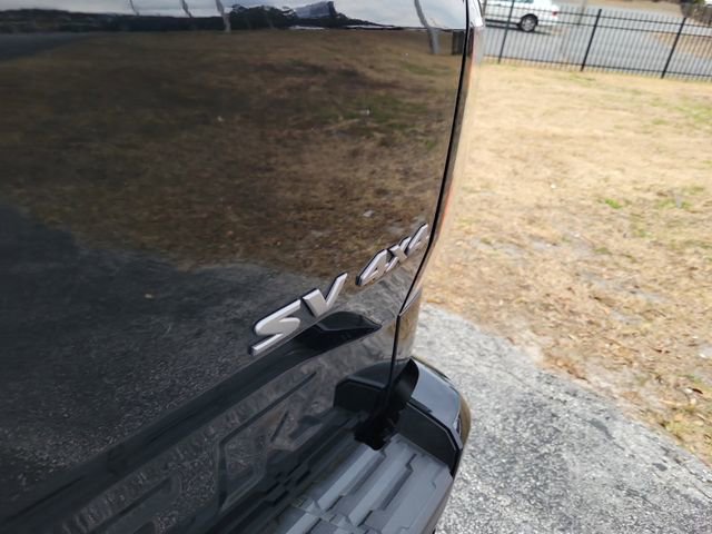 Used 2023 Nissan Frontier SV w/ SV Premium Package image 7