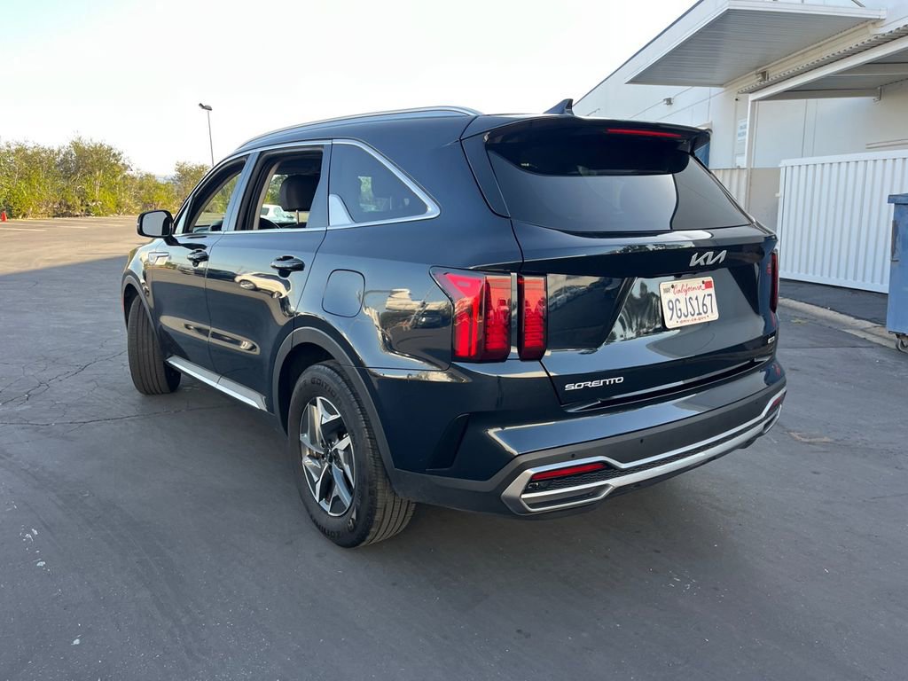 Used 2023 Kia Sorento EX w/ Panoramic Sunroof Package image 5