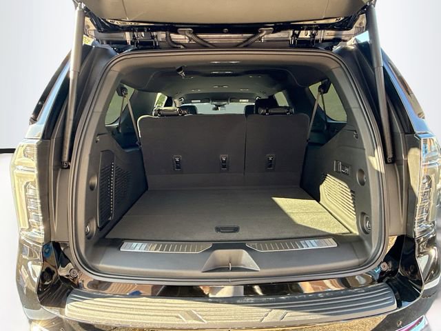 New 2025 Chevrolet Suburban Premier image 28