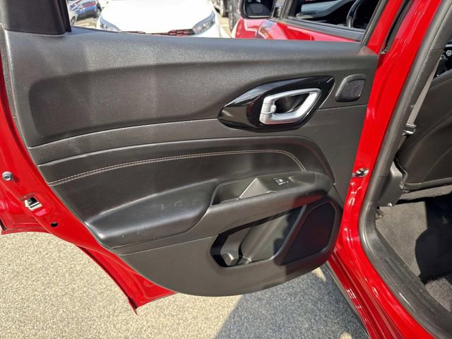 Used 2022 Jeep Compass Limited w/ (RED) Package image 18