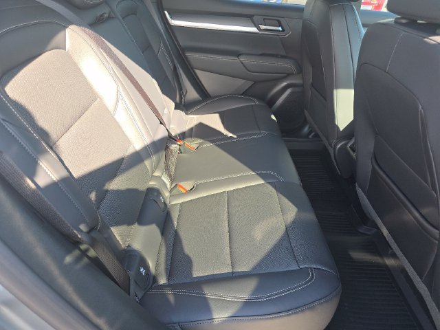 New 2027 GMC Terrain Elevation w/ Elevation Premium Package AWD/4WD image 18