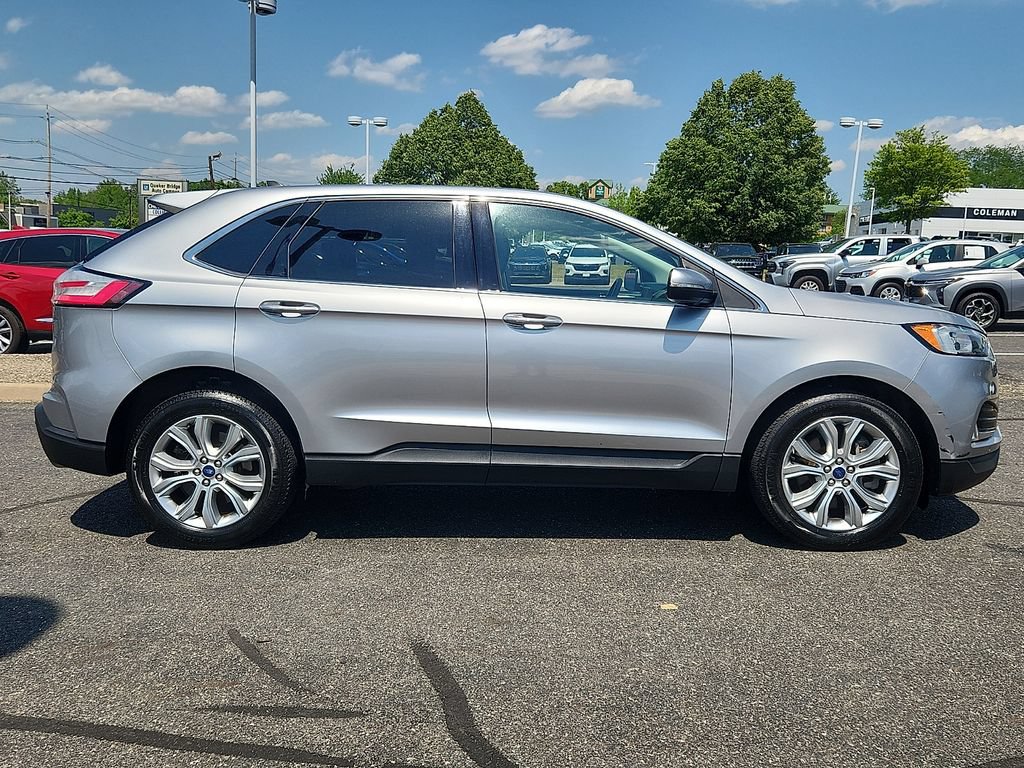 Used 2022 Ford Edge Titanium AWD/4WD image 7