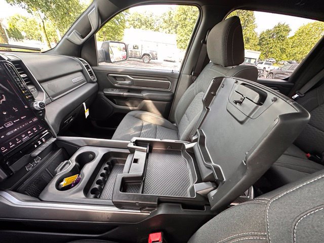 Used 2025 RAM 1500 Big Horn AWD/4WD image 27