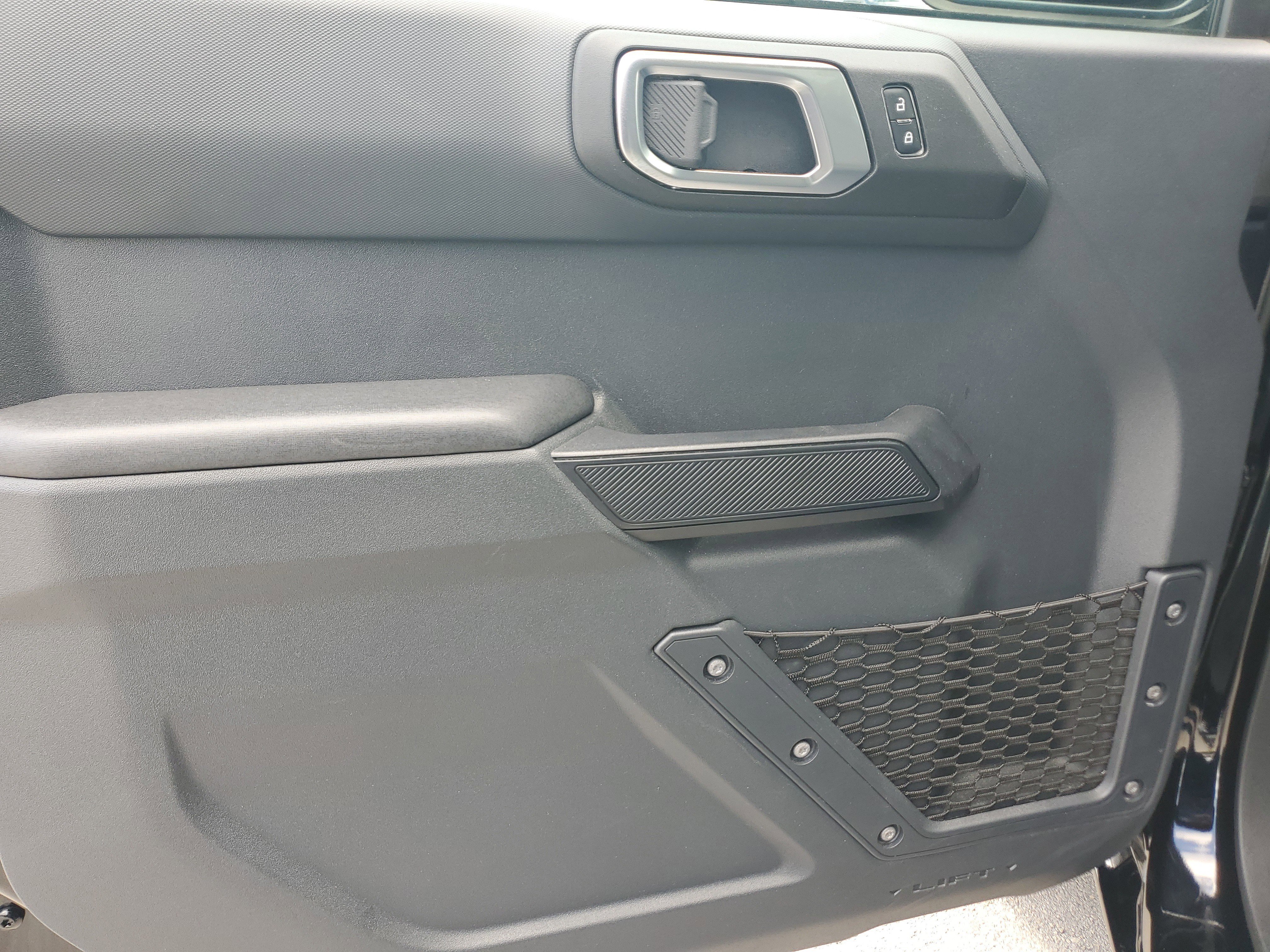 Used 2025 Ford Bronco Big Bend image 27