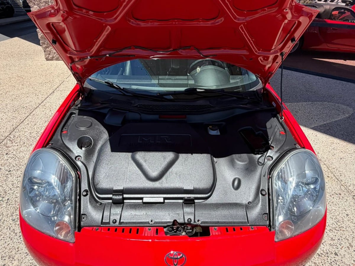 Used 2003 Toyota MR2 RWD image 25