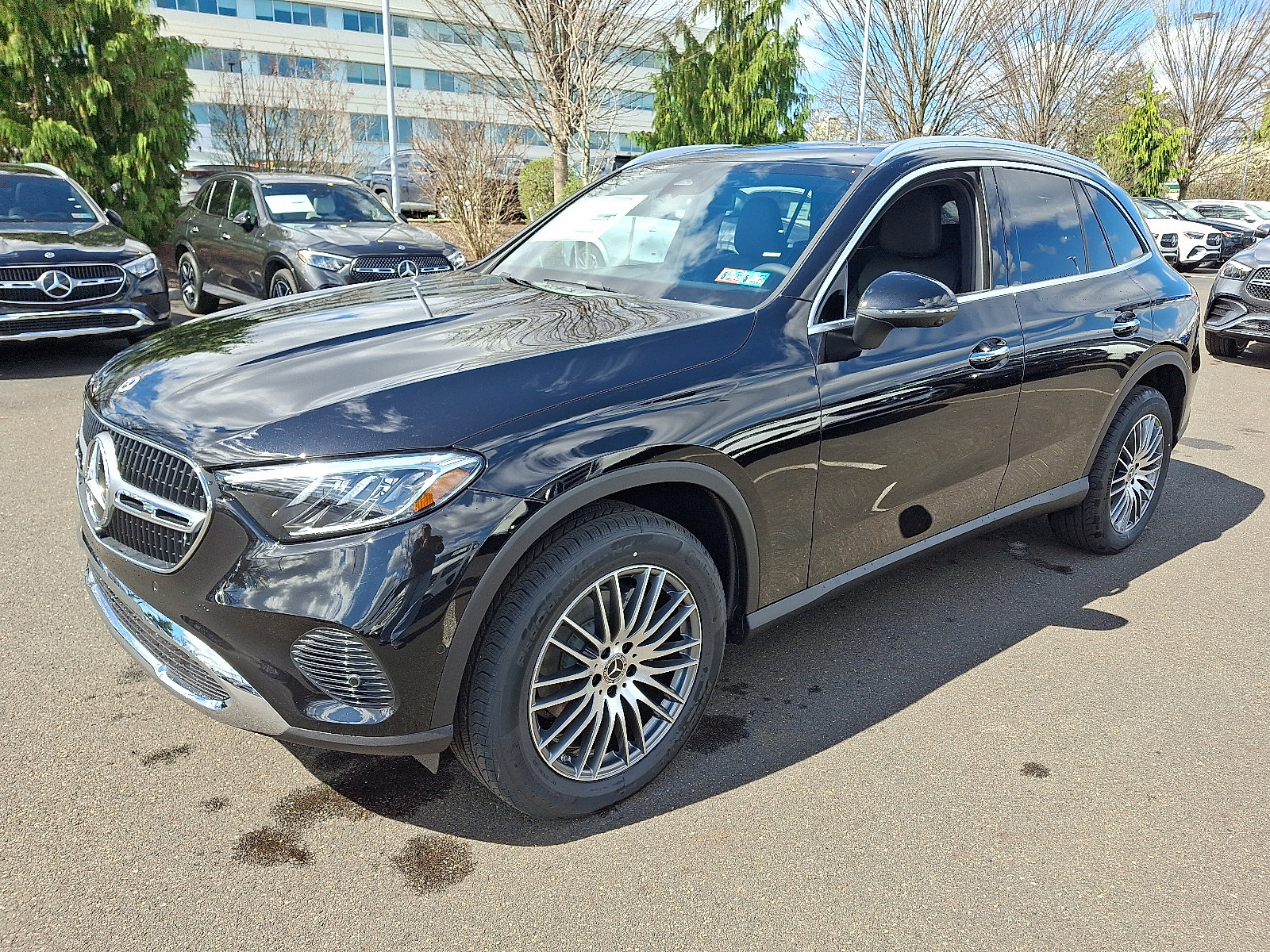 New 2026 Mercedes-Benz GLC 300 4MATIC image 3