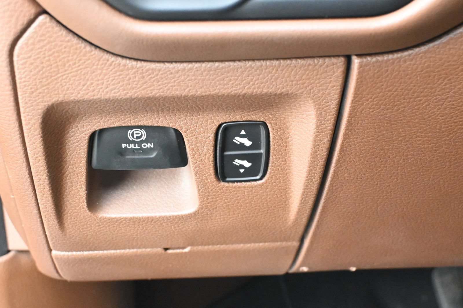Used 2019 RAM 1500 Limited AWD/4WD image 13