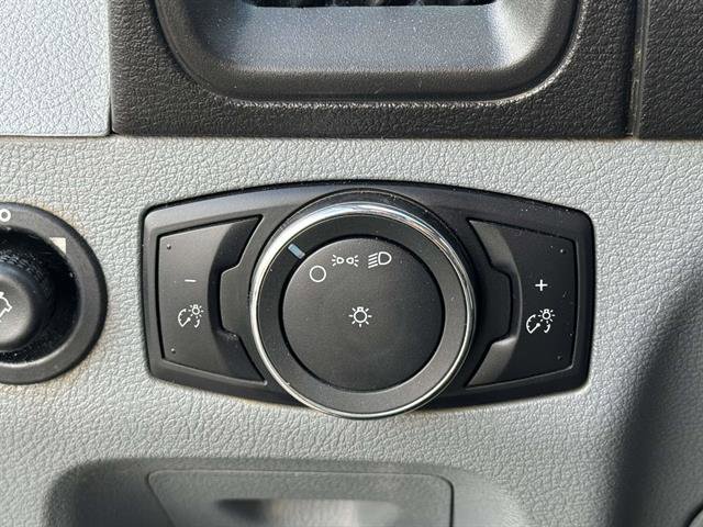 Used 2018 Ford Transit 250 130 Low Roof image 33