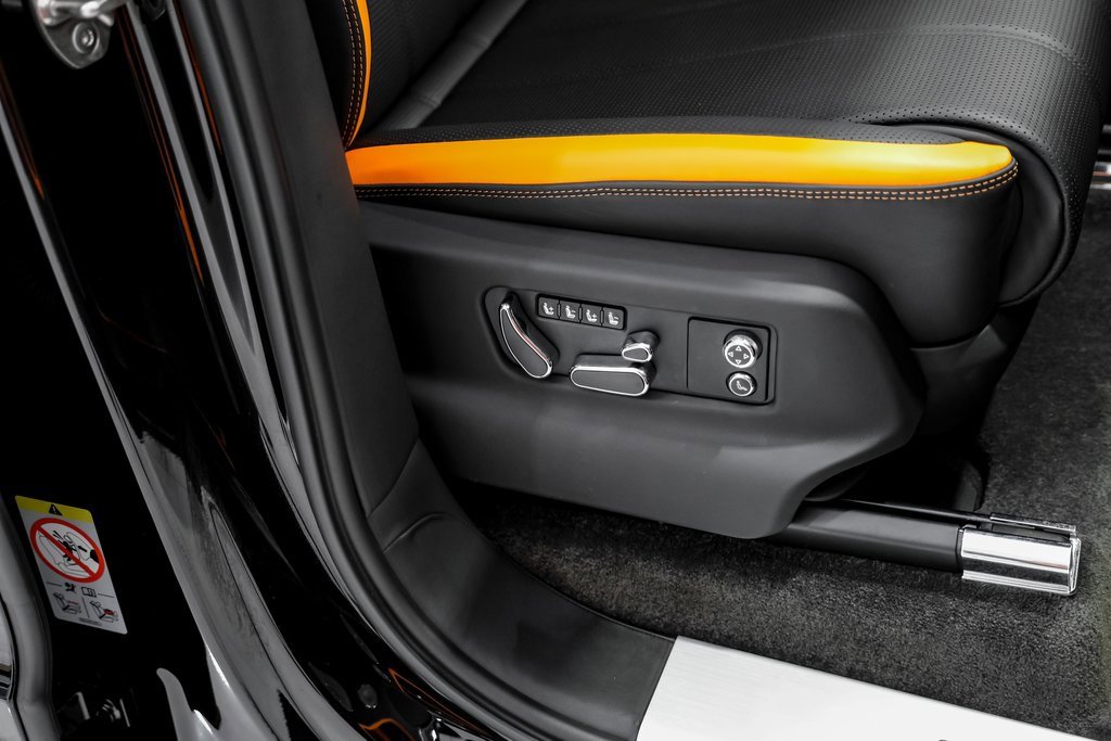 Used 2023 Bentley Bentayga Speed image 39