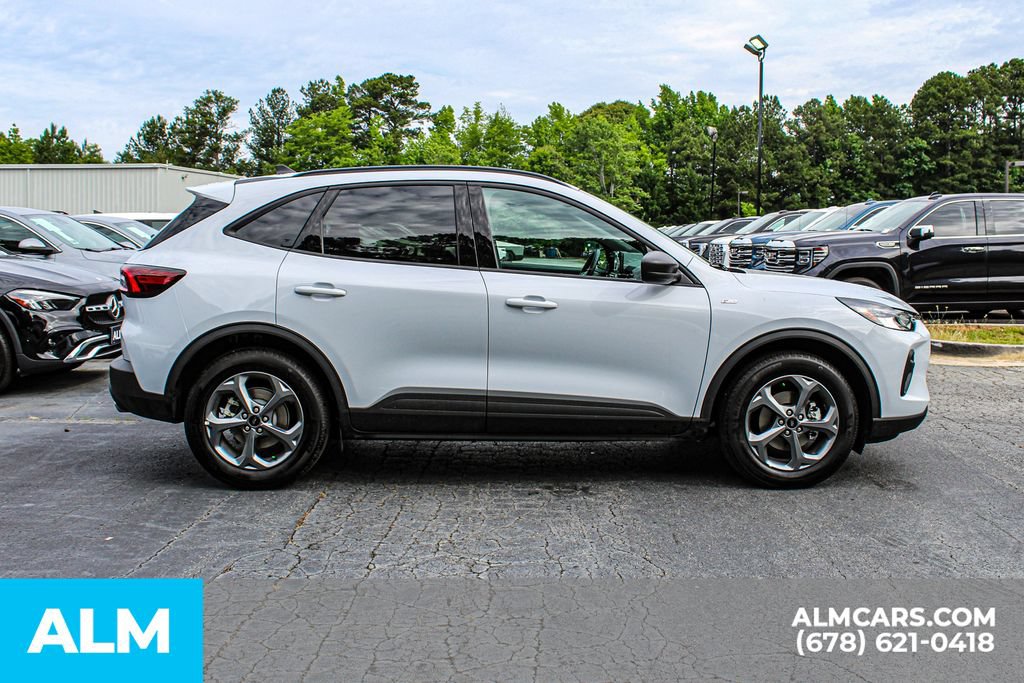 Used 2026 Ford Escape ST-Line FWD image 9