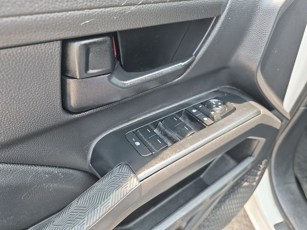 Used 2024 Toyota Tacoma SR AWD/4WD image 13