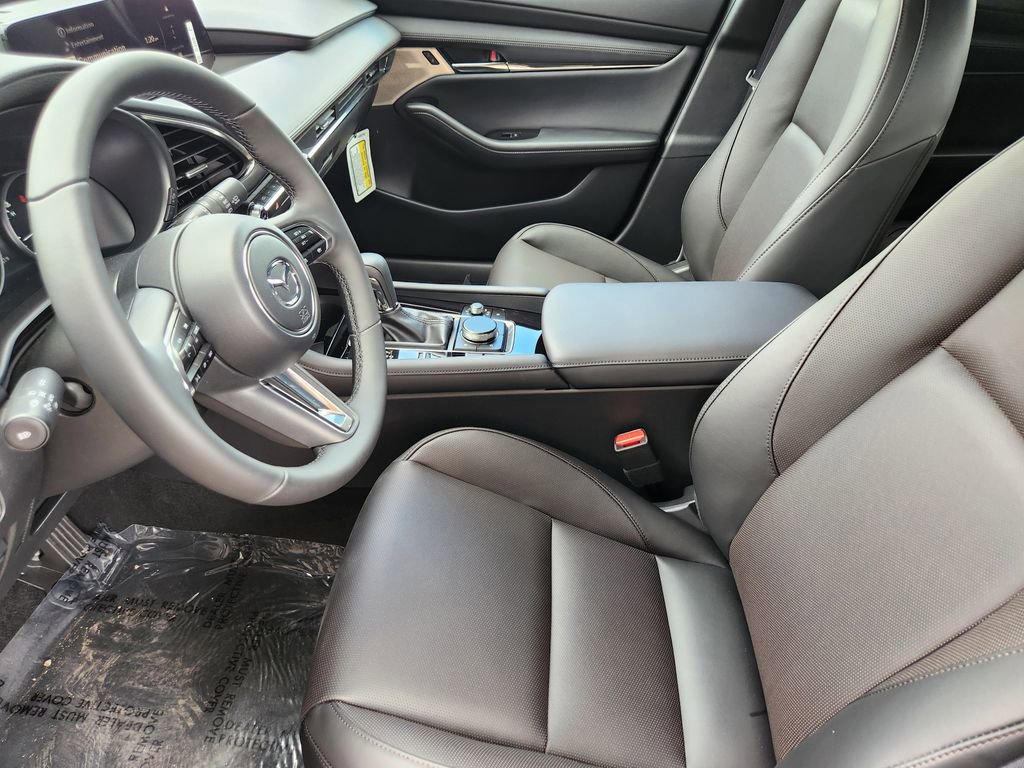New 2026 MAZDA MAZDA3 Hatchback w/Premium Plus Pkg AWD/4WD image 4
