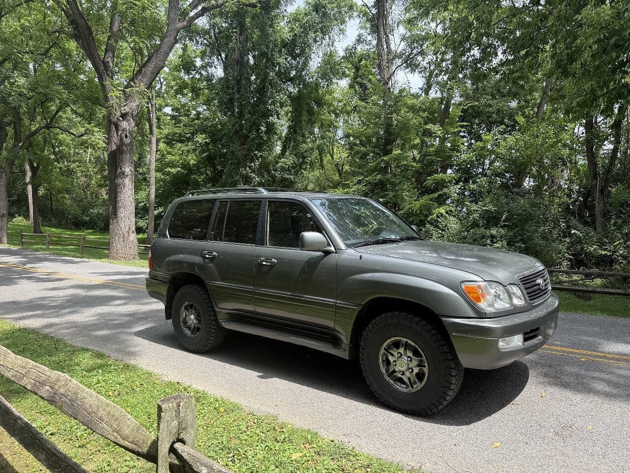 Used 2002 Lexus LX 470 4WD