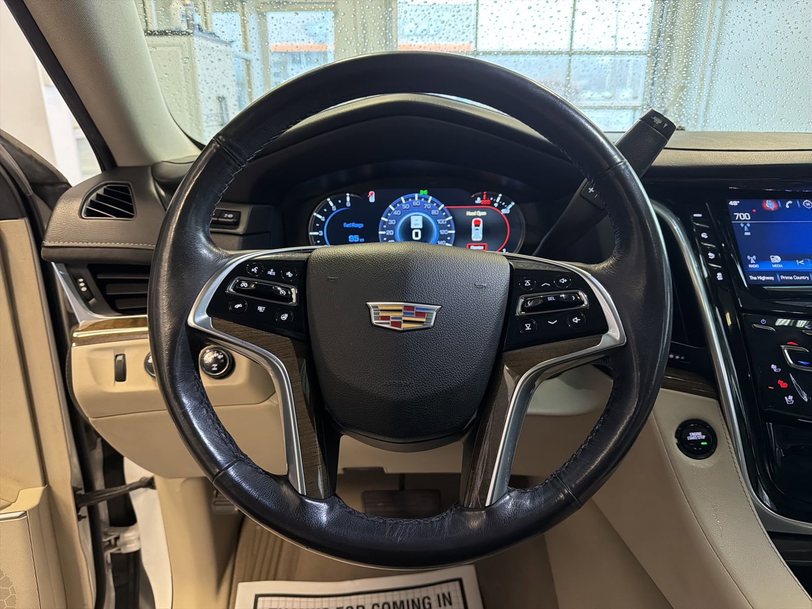 Used 2020 Cadillac Escalade ESV Luxury image 21