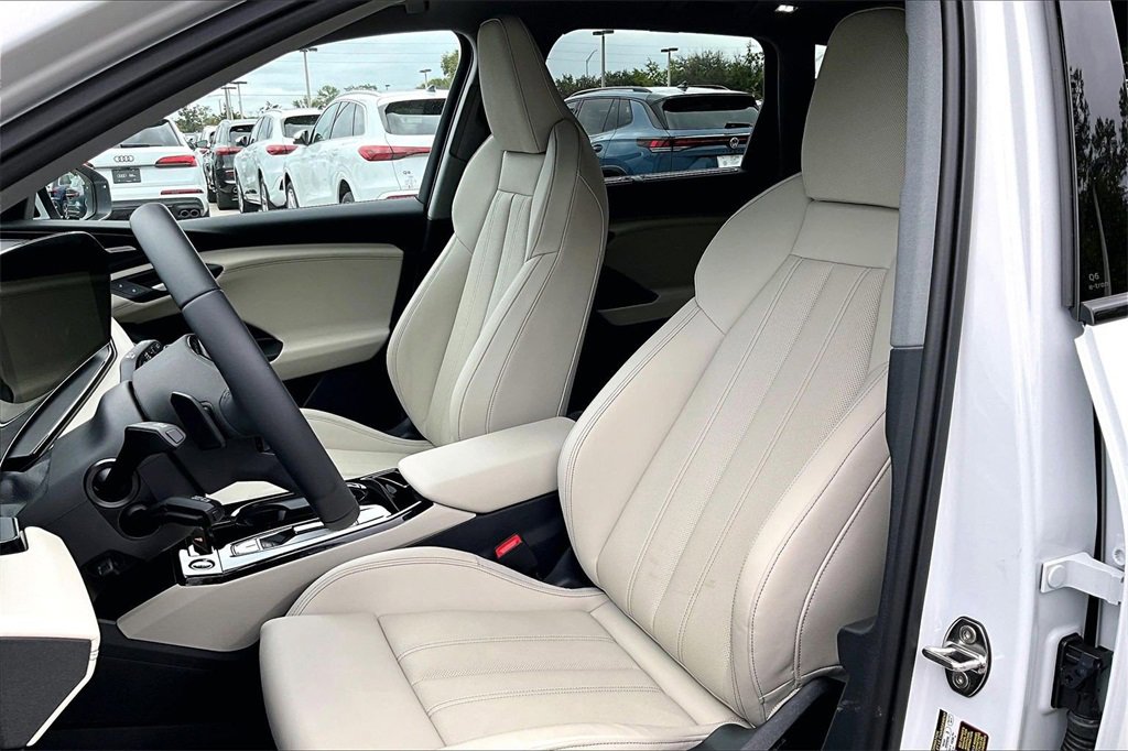 Used 2025 Audi Q6 e-tron Premium Plus w/ Premium Plus image 21
