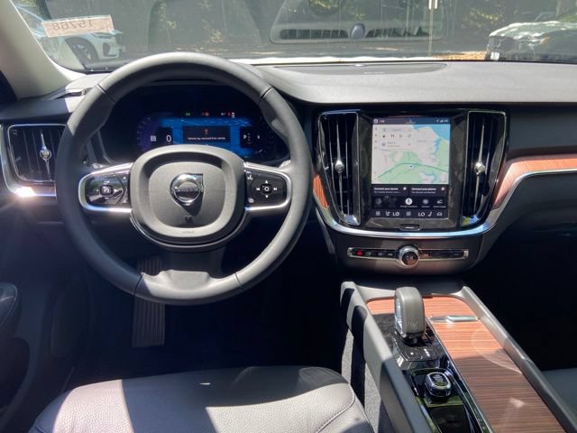 New 2026 Volvo V60 B5 Cross Country Plus w/ Climate Package AWD/4WD image 13