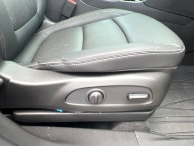 Used 2022 Buick Encore GX Essence w/ Advanced Technology Package AWD/4WD image 12