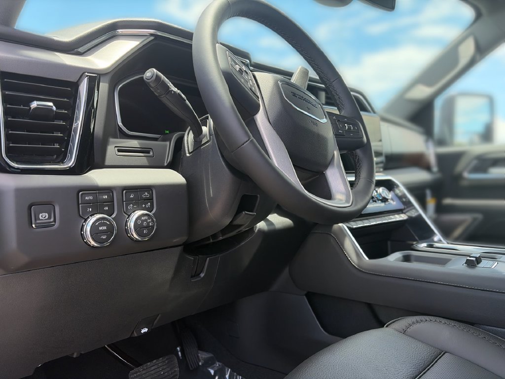 New 2026 GMC Sierra 2500 Denali AWD/4WD image 16