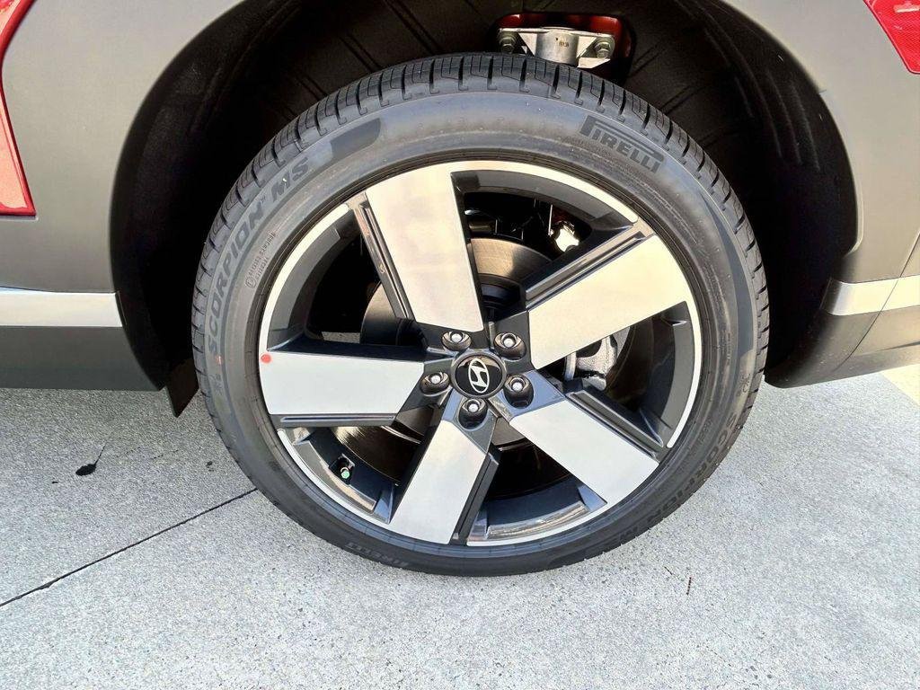 New 2027 Hyundai Santa Fe Limited FWD image 34
