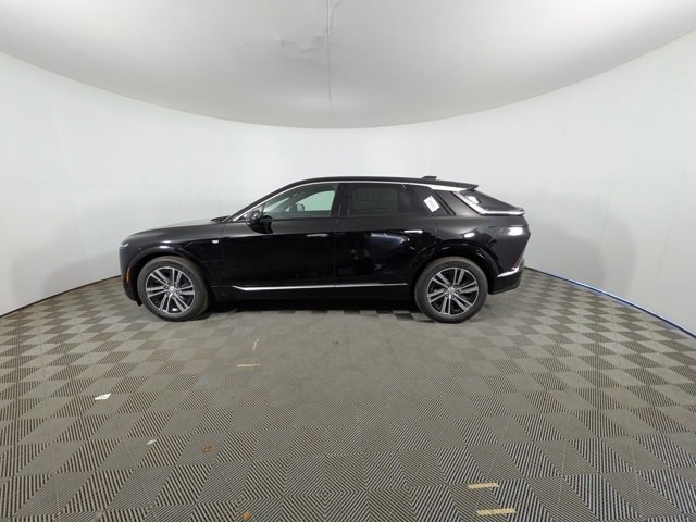 New 2026 Cadillac Lyriq Luxury image 18