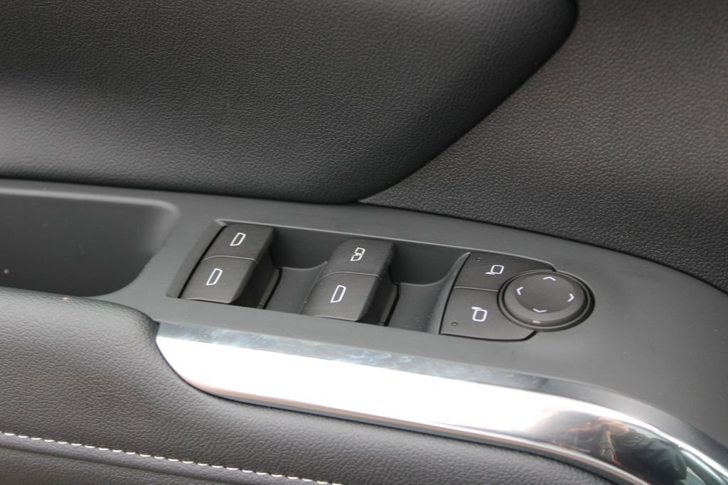 New 2026 Chevrolet Traverse LT w/ Sun and Wheel Package image 35