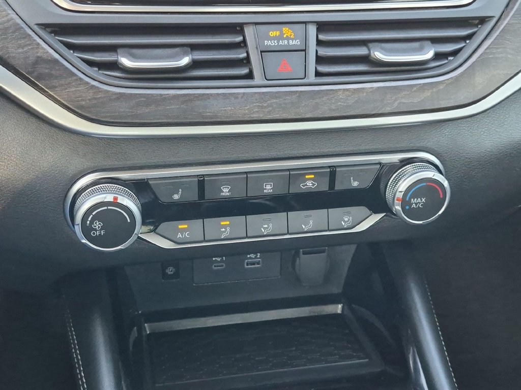 Used 2024 Nissan Altima 2.5 SV w/ SV Premium Package AWD/4WD image 23