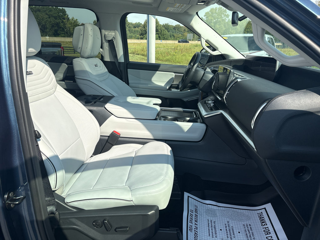 New 2027 Ford Expedition Platinum w/ Platinum Ultimate Package AWD/4WD image 25