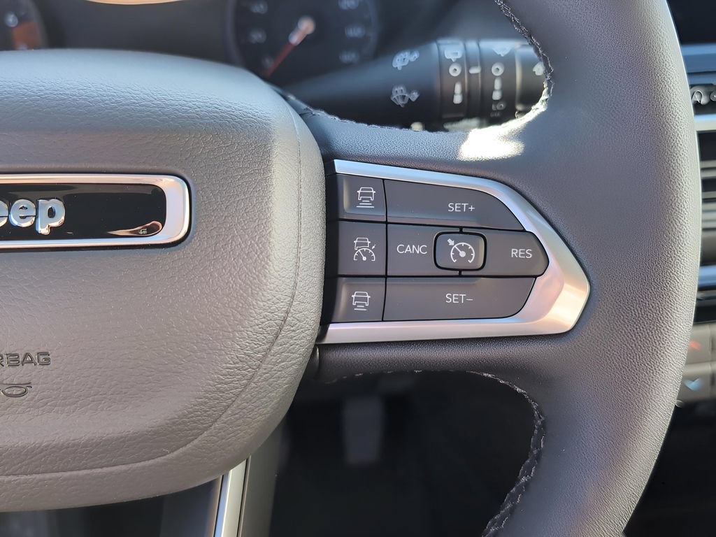 New 2026 Jeep Compass Limited AWD/4WD image 16