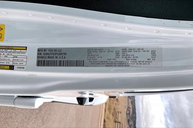 Used 2023 Jeep Gladiator Overland image 20