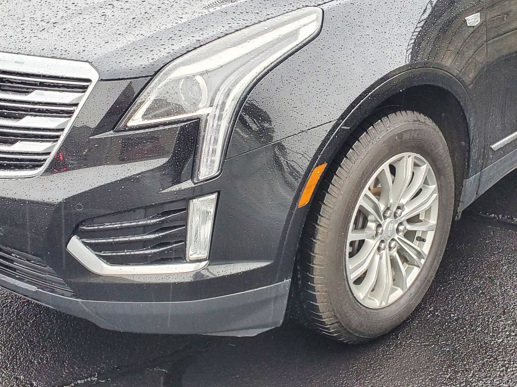 Used 2017 Cadillac XT5 Luxury w/ Driver Awareness Package AWD/4WD image 10